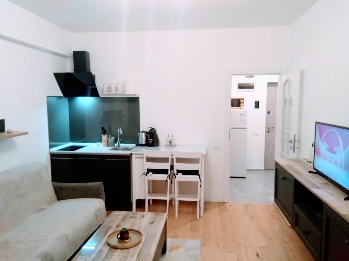 Studio Oxford-Campus Sat Vacanta Constanta Luaran gambar