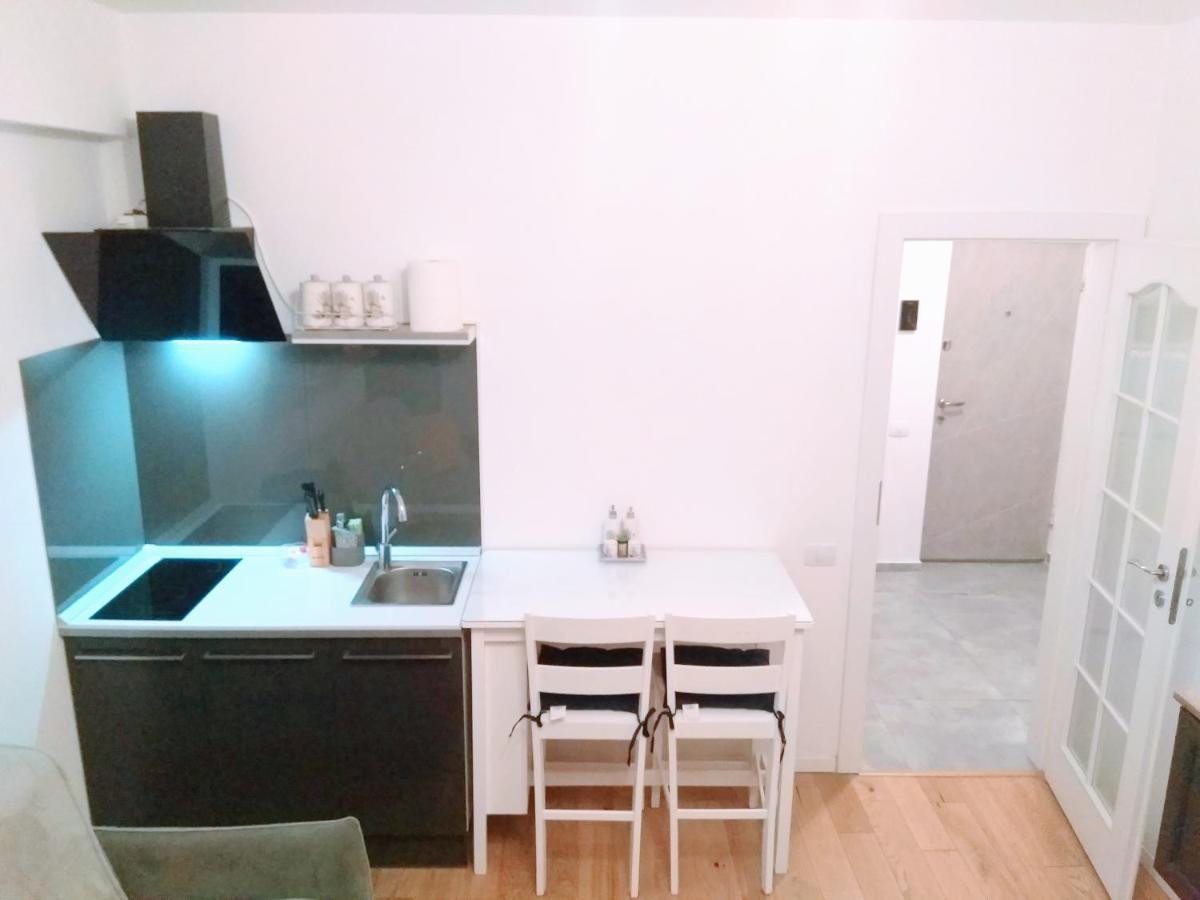 Studio Oxford-Campus Sat Vacanta Constanta Luaran gambar